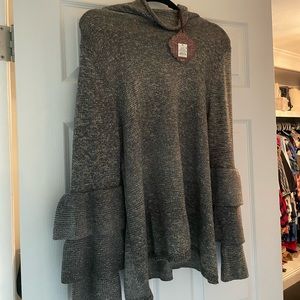 Knox rose ruffled sleeve sweater